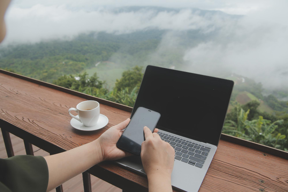 „iCover“ – Geriausia Ekspozicinių ir Atnaujintų Įrenginių Parduotuvė